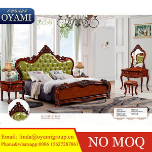 Luxury Italian Style Gold Leaf Bedroom Furniture Baroque Palace Style Beige King Size Bed