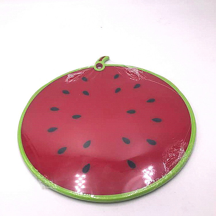 Kitchen tools plastic chopping board fruit cutting board anti-slip watermelon shape cutting board