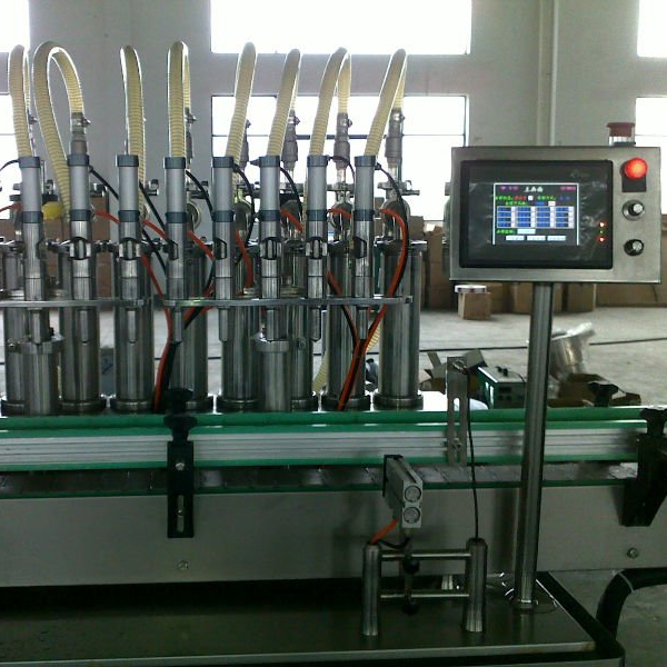 Автоматическая машина для розлива сока алоэ