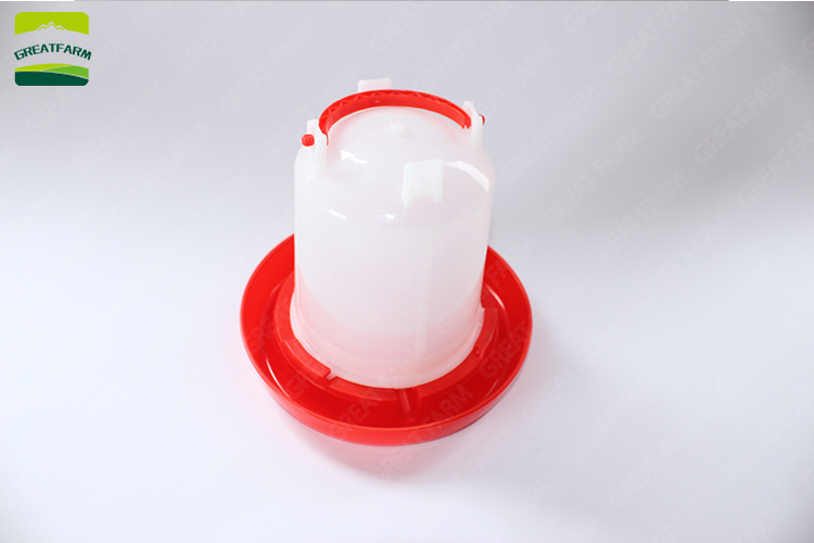 GREAT FARM plastic chicken water bucket, poultry drinking bucket for sale Various types of chicken drinking buckets