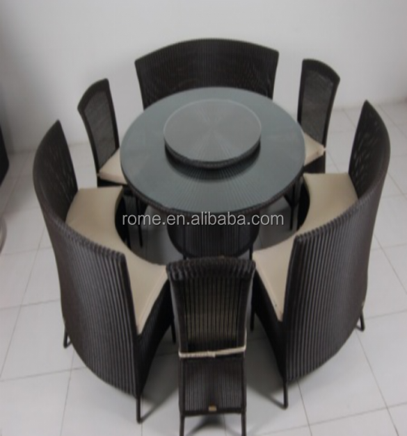 Плетеная мебель для улицы из ротанга