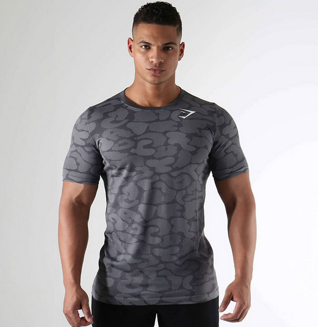 Футболка мужская. Компрессионная футболка gymshark. Майка для похудения мужская. Плотная мужская майка. Футболка джим шарк.