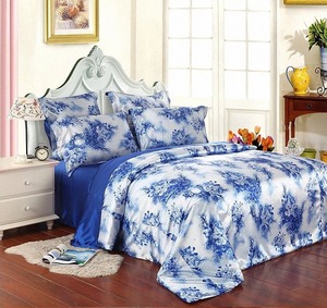 China Silk Wedding Bed Set China Silk Wedding Bed Set