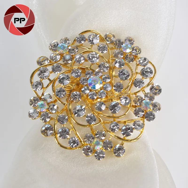 Металлическое кольцо для салфеток золотого цвета для свадебного стола