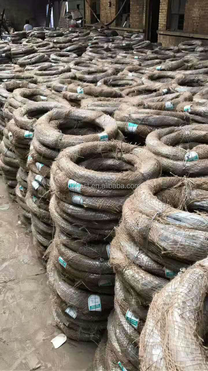 galvanized铁电线主要使用在制作钉子,通讯设备和设备,建筑,鲜花的