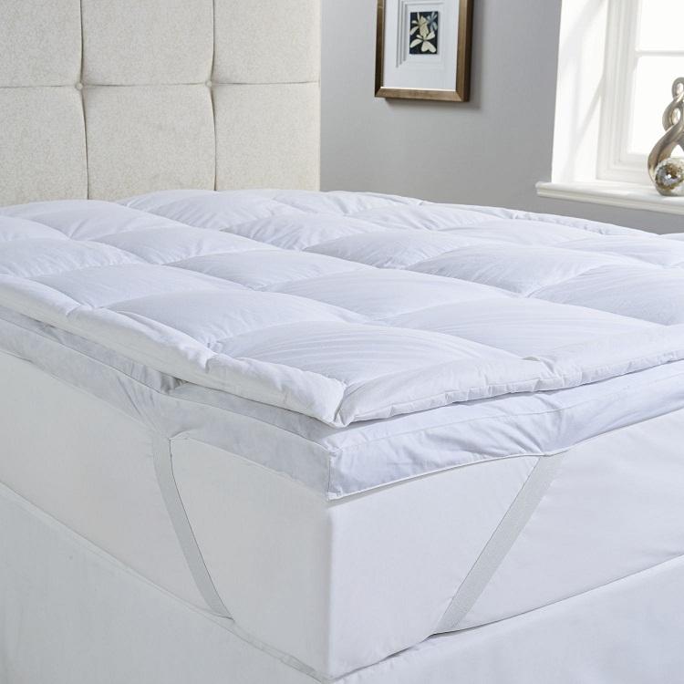 Quilted Cotton Covered Vacuum Pack Feather Mattress Topper