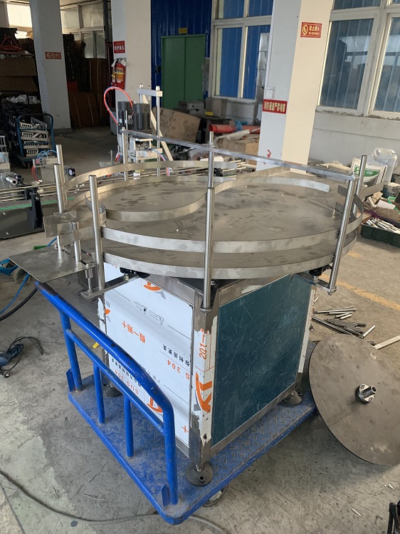 Автоматический диапазон скорости бутылки Отрегулированная может завалки машина линия роторный стол