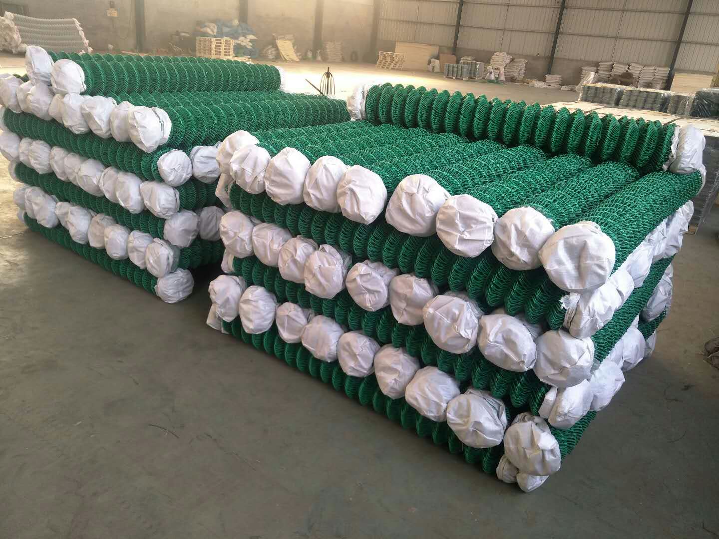 Tissu galvanisé plongé chaud de barrière de maillon de chaîne des prix 1m*30m/roll de fournisseur de la Chine le meilleur