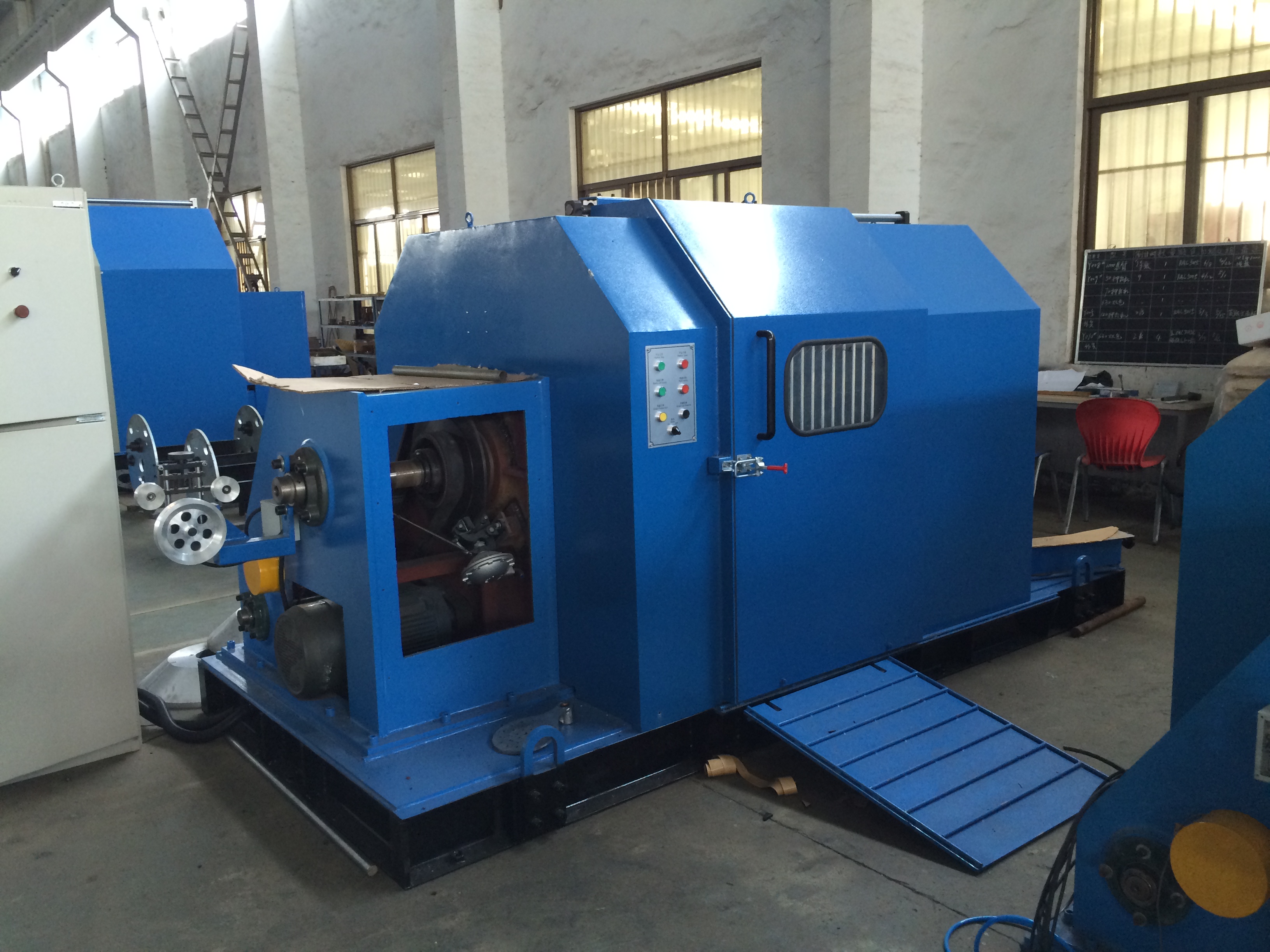 Профессиональная машина для экструзии проволочного кабеля из ПВХ, машина для экструзии с сертификатом CE для экструдера