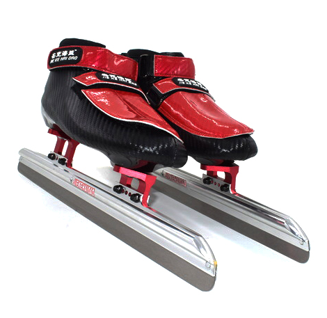 Коньки ice track. Коньки на льду. Скоростные коньки для льда. Коньки конькобежные профессиональные. Скорость на коньках.