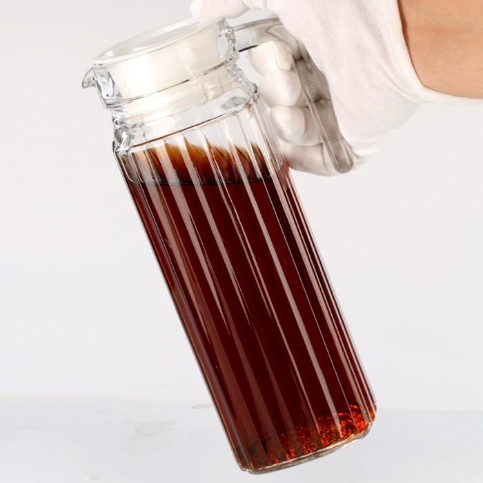 Glass water pitcher/glass teapots/ 1L glass jug with plastic lid.