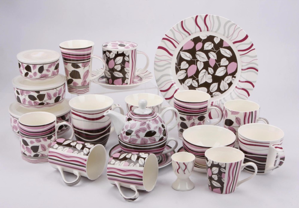 Eco Friendly Country Style Elegant Ceramic Dinnerware Set For Decoration