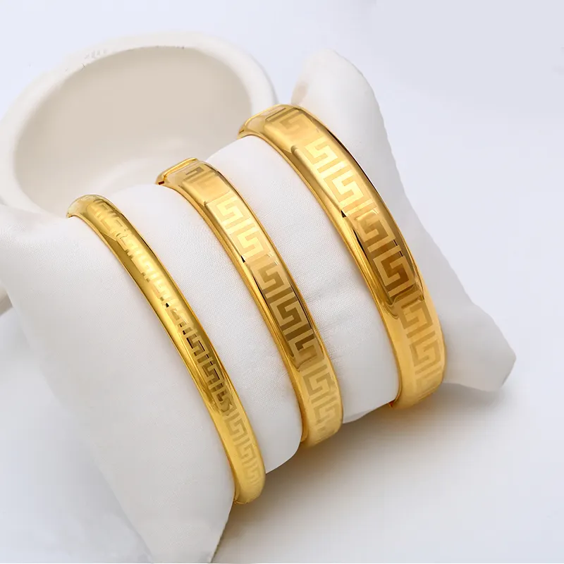 xuping jewelry 24 carat Arab gold plated bangle, wholesale dubai simple design gold bracelet bangle for women