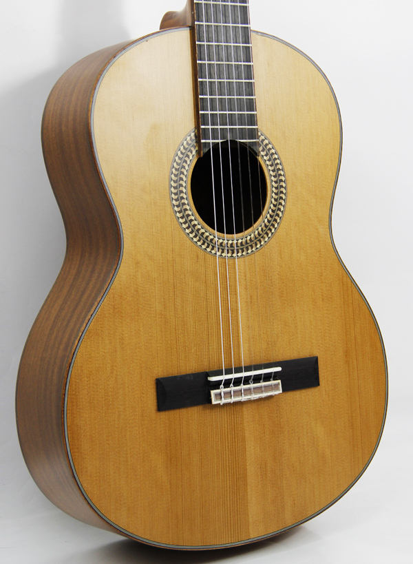 39英寸顶级实木经典吉他