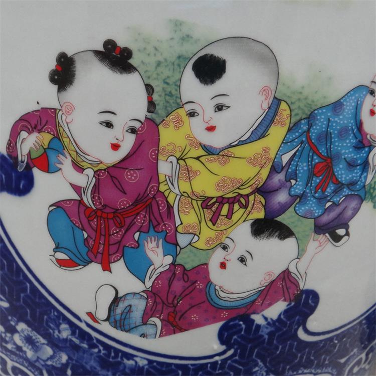中国　子供たちの絵柄の陶器香合 中国 子供たちの絵柄の陶器香合