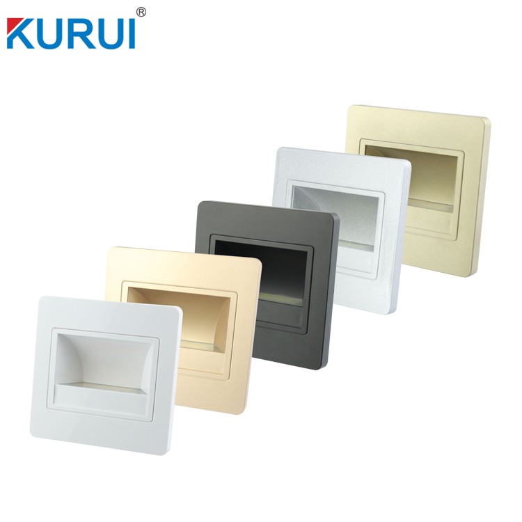 Внутренний современный дизайн PC Встроенный ступенчатый свет