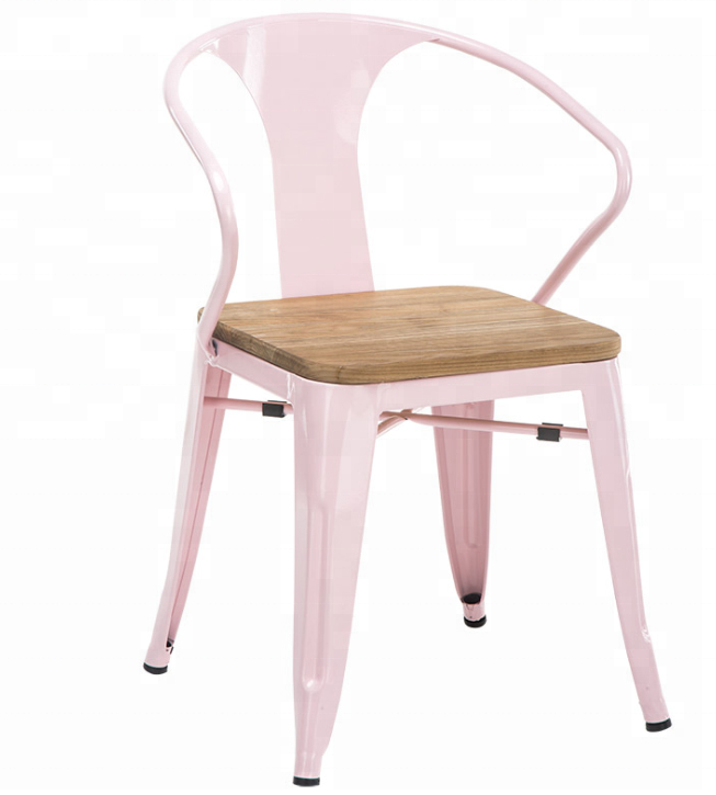 An Ox Horn Chair Factory Customized Dining Room Metal Chair With Cushion