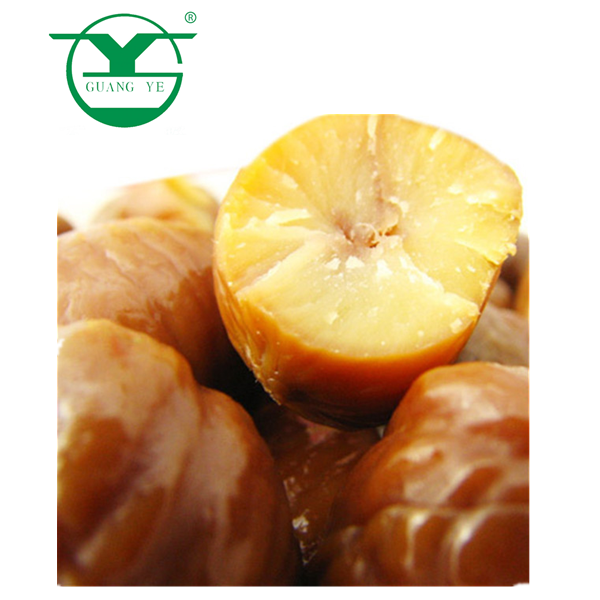 Сладкие очищенные и жареные грудные орехи