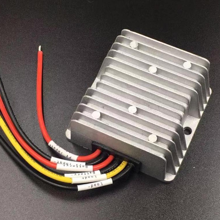 MPPT Солнечный контроллер заряда 99% MPPT эффективный Контроллер заряда солнечной батареи нормально открытый WS-M300-14.6V