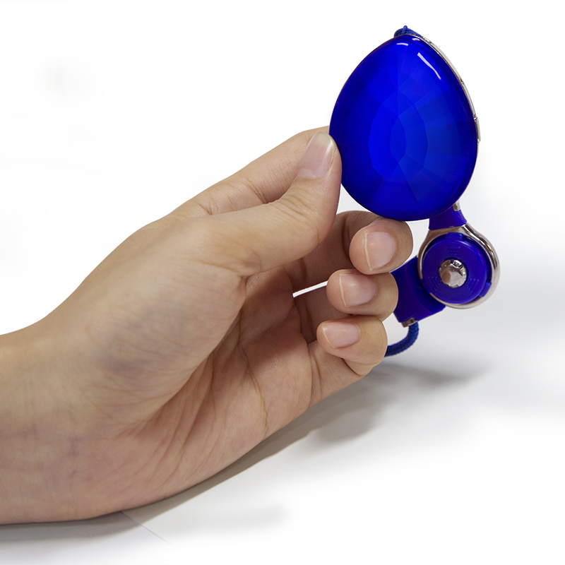 Remote voice monitoring SOS Wifi/GPS positioning Carry-on pendant positioner for pet/car/kids/elder