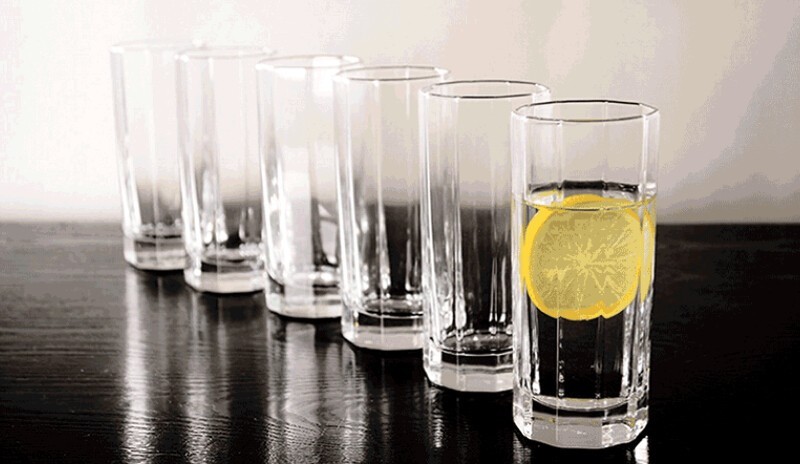 34 Oz Glass Pitcher and Drinking Glasses Set - Thick Glass Serving Jug and Six 10 Oz. Tall Cups (Dishwasher Safe)