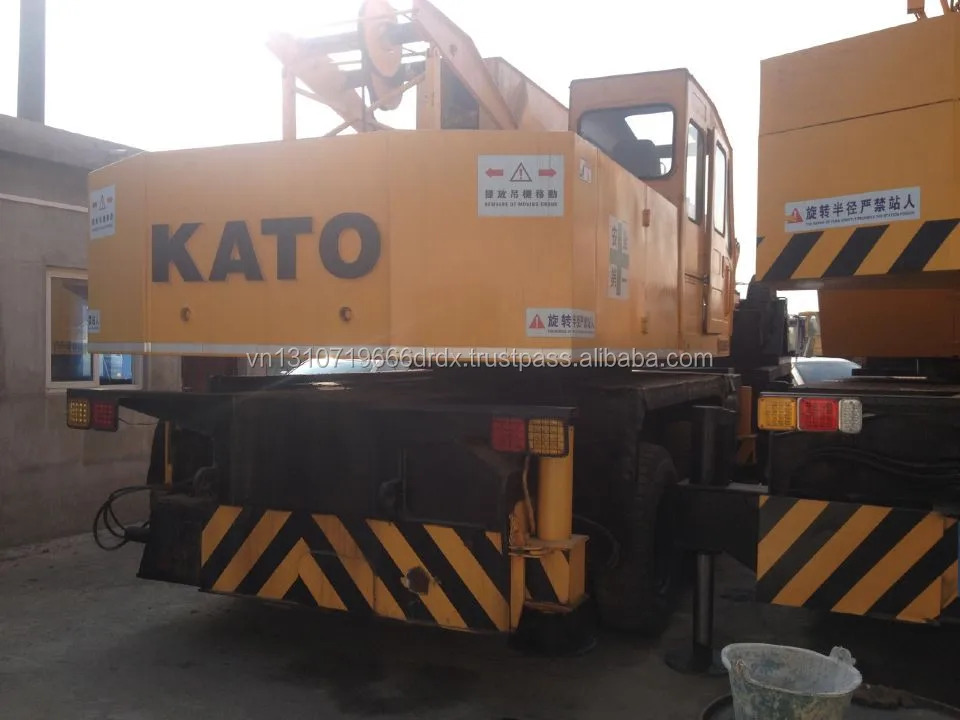 Japan used KATO 50 TONS truck crane for sale used crane Kato 50t NK500E