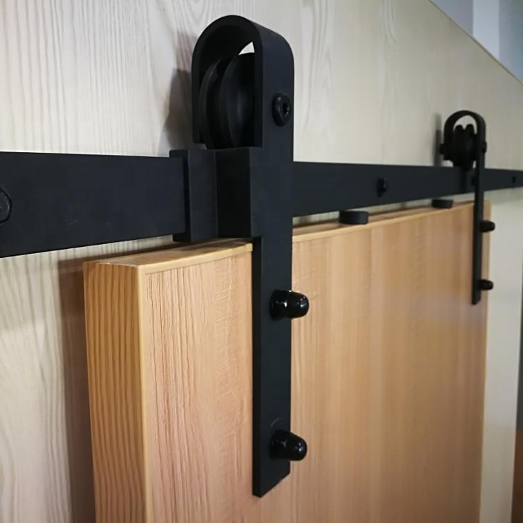 Chine fabricants de matériel de porte de grange porte en bois massif