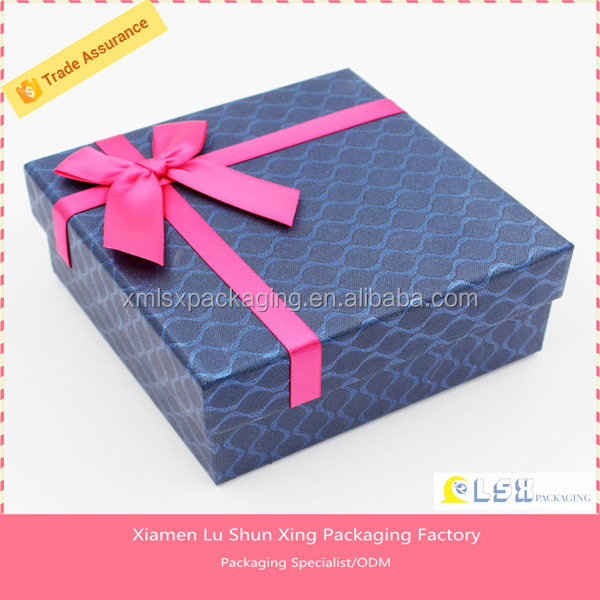 small paper box making machines / BLACK MAGNETIC CLOSURE GIFT BOX lid and ba<i></i>se box