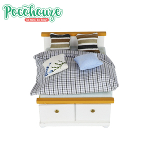 cama para casa de muñecas