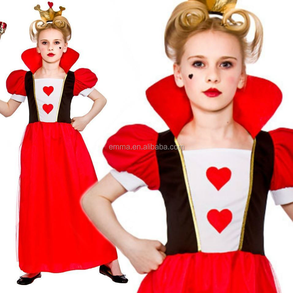 костюм червовой королевы на хэллоуин. костюм красной королевы из алисы в стране чудес. костюм красной королевы из алисы в стране чудес. девушка в карнавальном платье. костюм красной королевы из алисы в стране чудес.