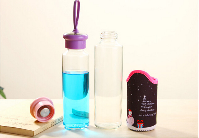 Christmas water bottle BPA Borosilicate Glass Water Bottle with Colorful Nylon Sleeve