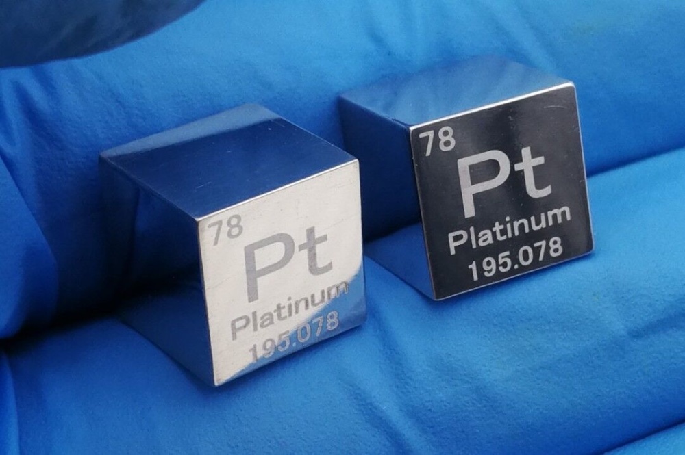 thumbnail interactive-video image 1 of 0.1g Pure Platinum Sheet, 99.95% High-Purity Metal Zambia 1 of 9
