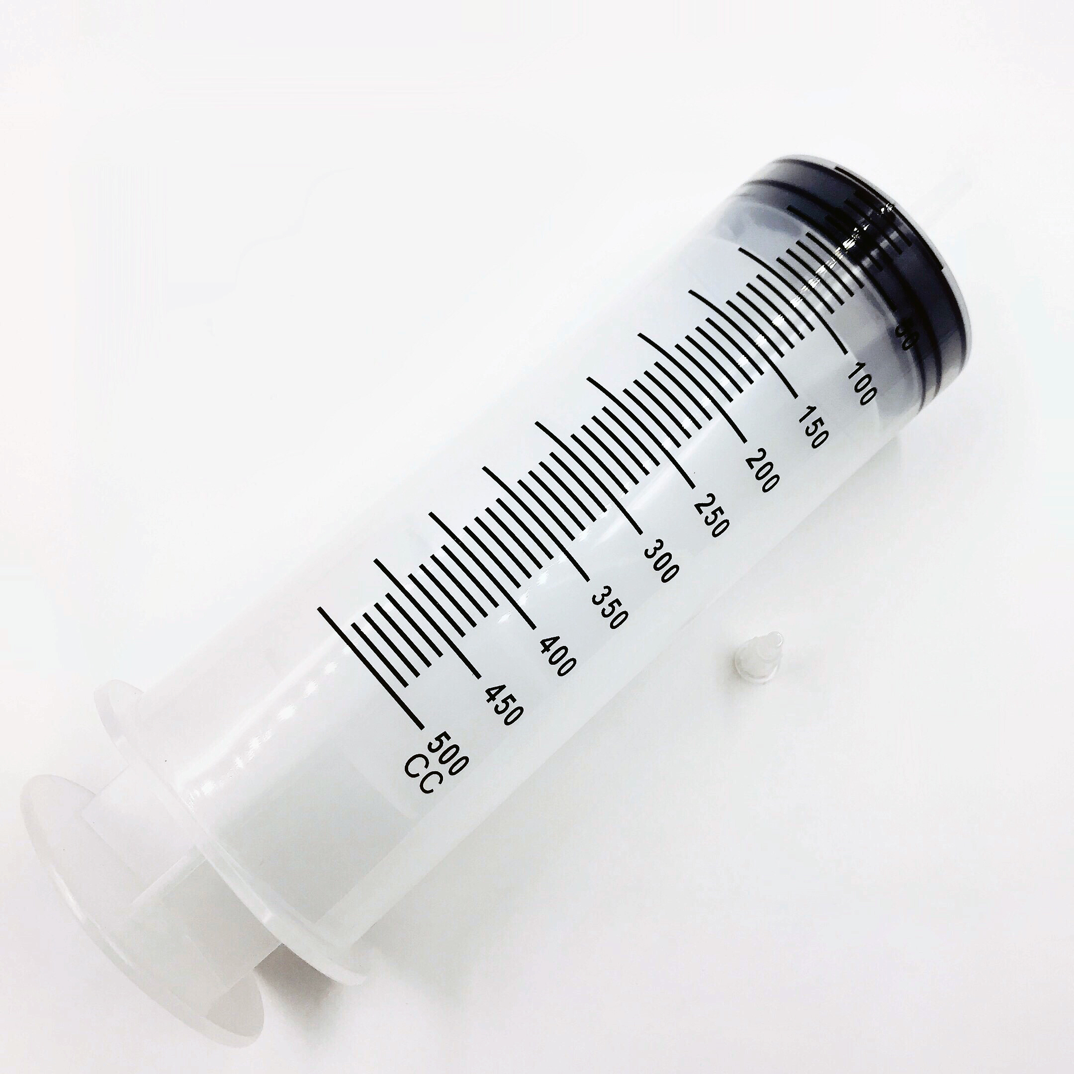 Шприц медицинский объемы 200 мл диаметр. Шприц 120 мл. Шприц 200 мл universal. Шприц 100 мл. Шприц 200 миллилитровый.