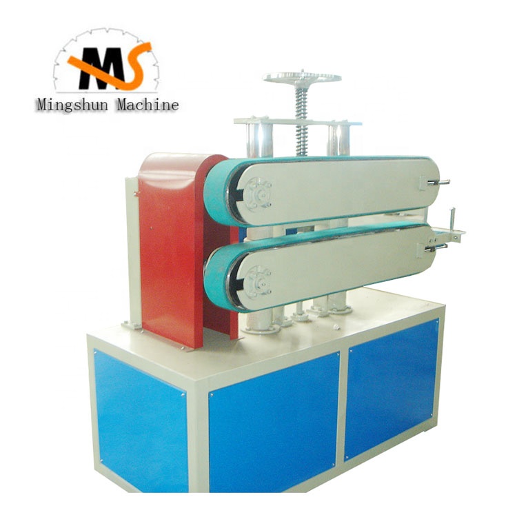 Малая буксировочная машина для пластиковых труб и профилей