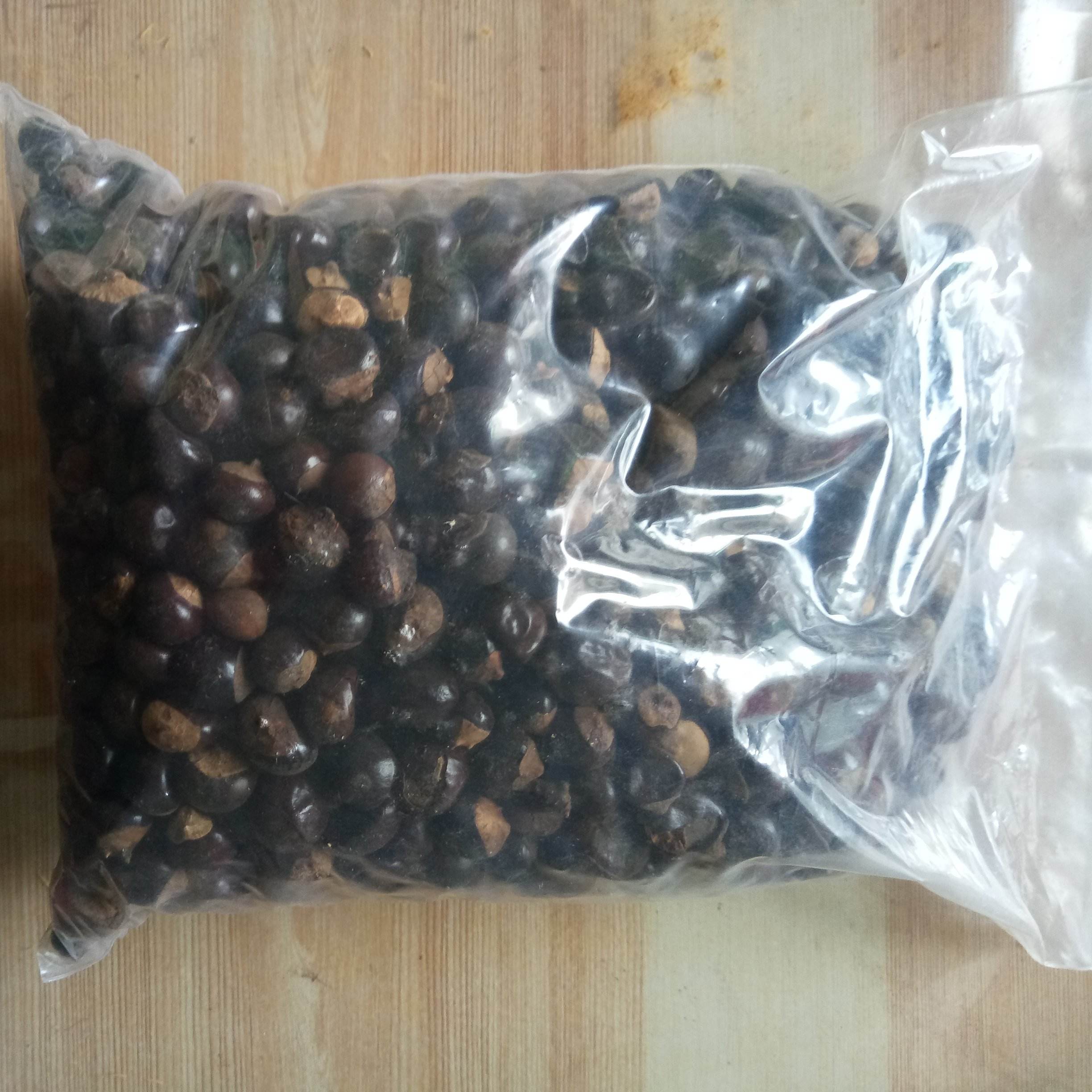 Поверхность семян свеклы. Семена raw. Тыквенная семечка штирийская. Семена raw. Какие бывают семена многолетних трав.