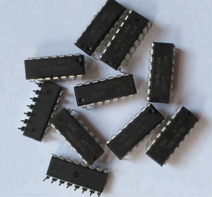 Микросхемами 14