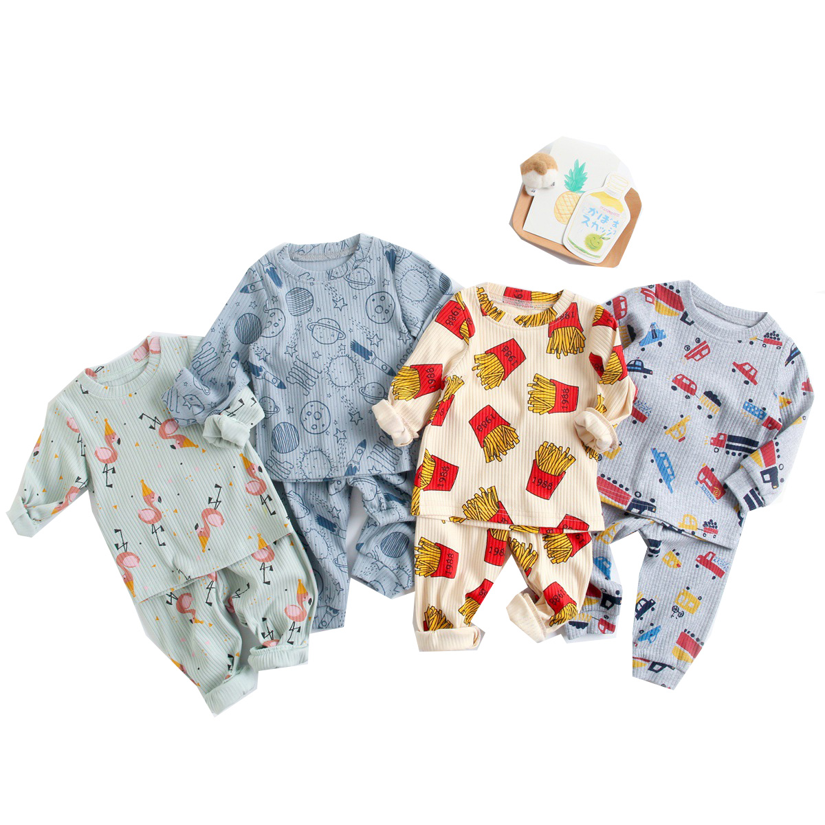 Детская одежда; Сезон осень-зима; Пижамные комплекты с рисунком для мальчиков