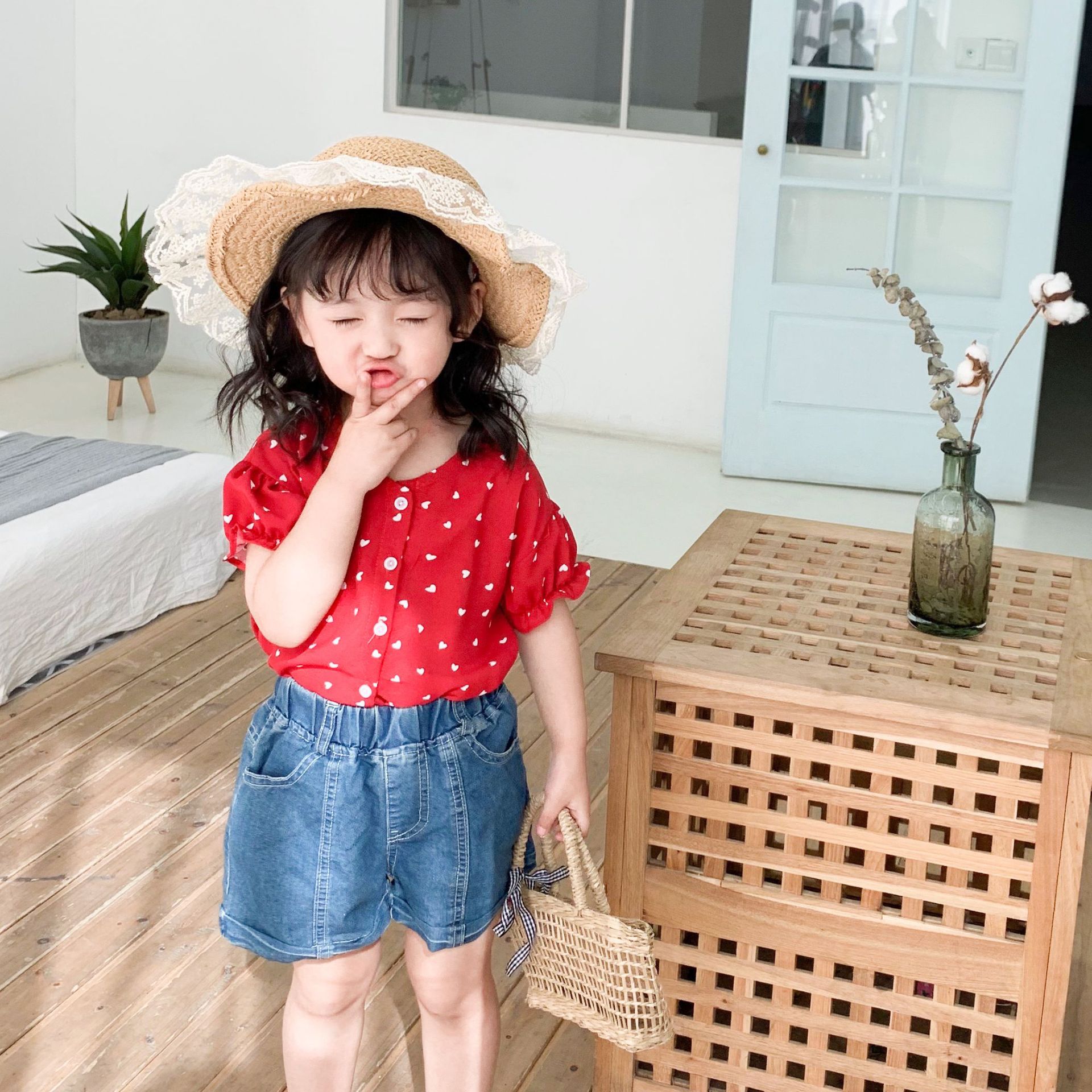 2020 Летние шифоновые блузки с пышными рукавами для маленьких девочек, детская футболка, блузка с принтом в виде сердечек, топы для девочек