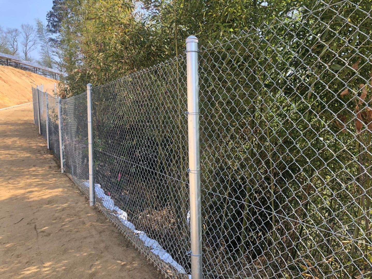 Hot Dipped Galvanized Cyclone Wire Mesh Chain Link Fencing