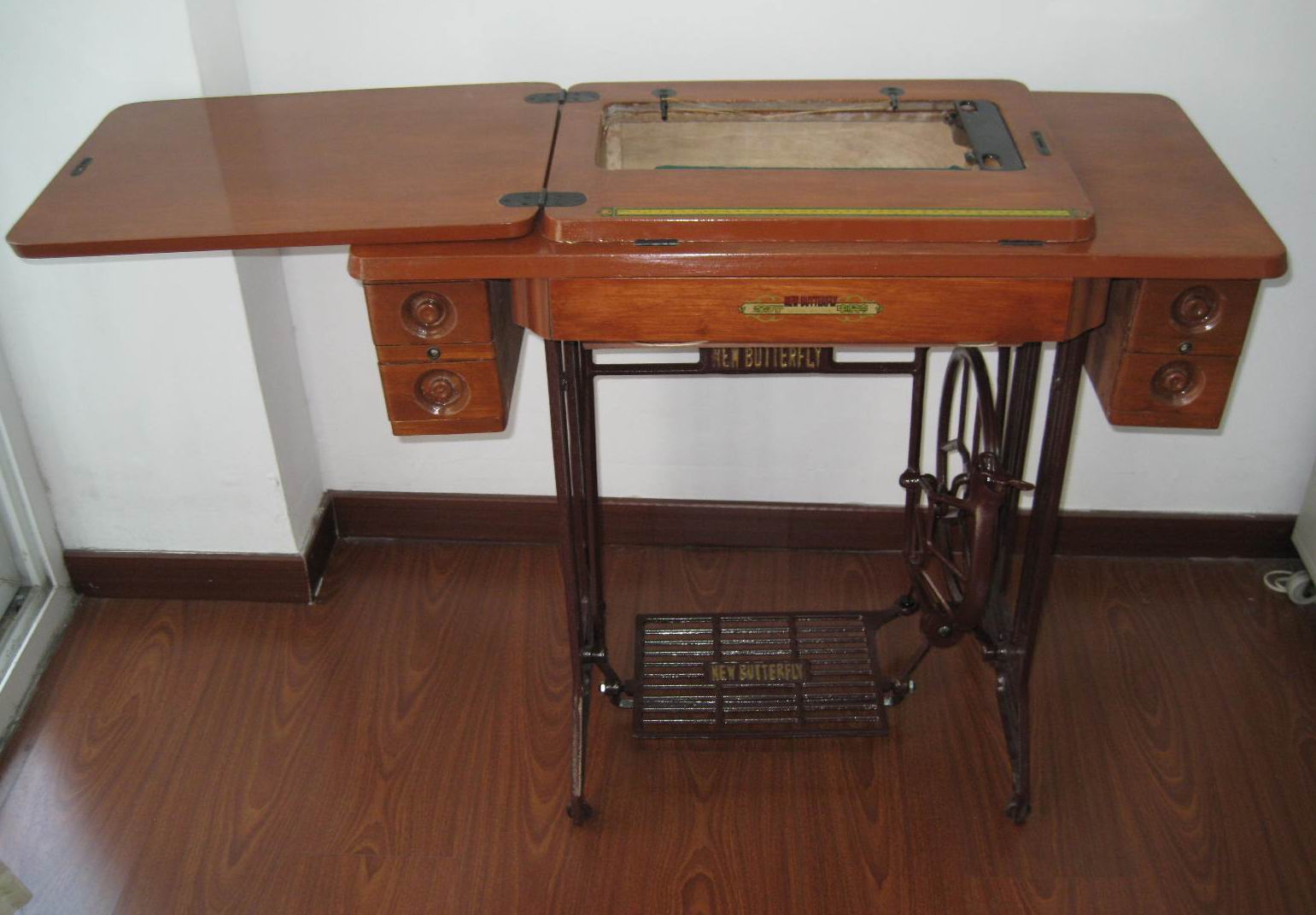 New Butterfly Domestic sewing machine JA2-2