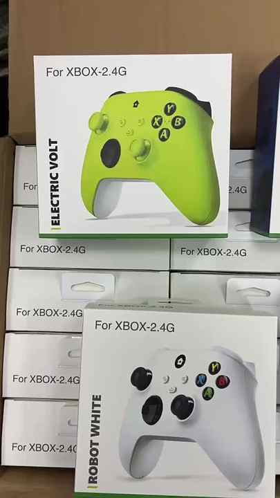 CONTROL　XBOXONE 【北米版】 Xbox Core Wireless Controller – Carbon Black | Amazon price