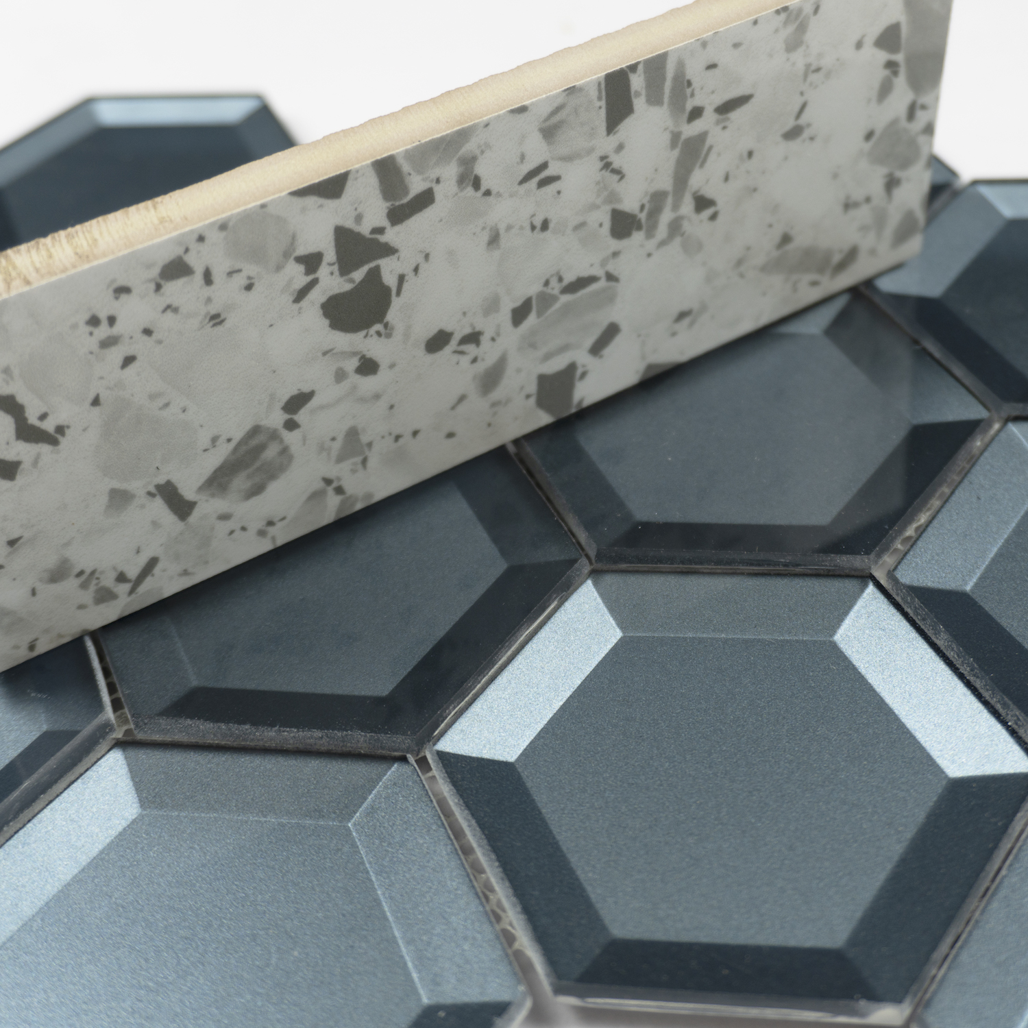 Pure Glass Mosaics Blue Color 8mm Thickness Cube 3D Glass Mosaic