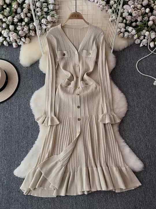 winter knitted dresses 5 Knitted Dress Trends for Winter 2023
