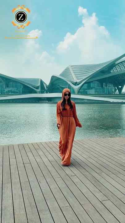 Zaynab Zipper Hoodie Abaya - Luxurious Muslim Dress