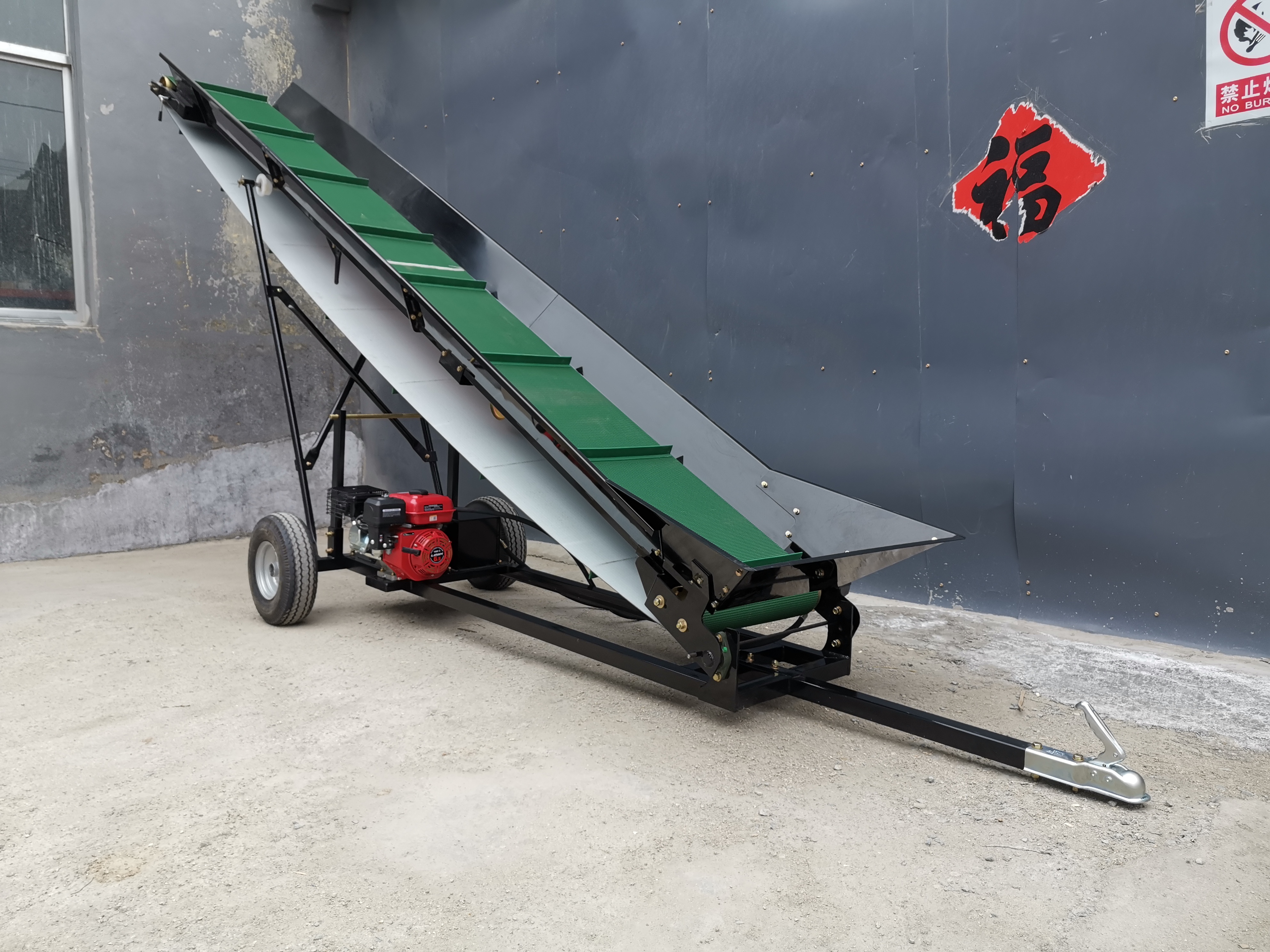 Sinolink Wood Conveyor Belt Elevator 4.7M Transport