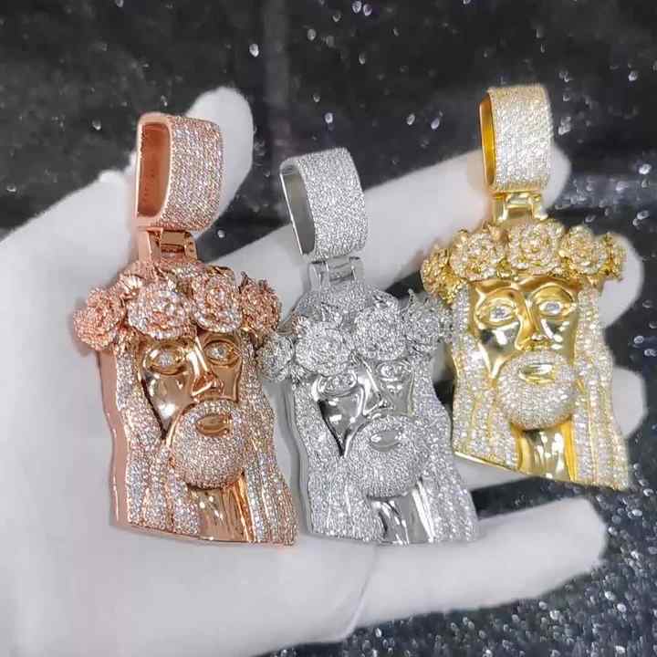 HIP HOP Rapper Anhänger - Großer Gekrönter Totenkopf Aus 14k Vergoldet Mit Labor-Diamanten (CZ)
