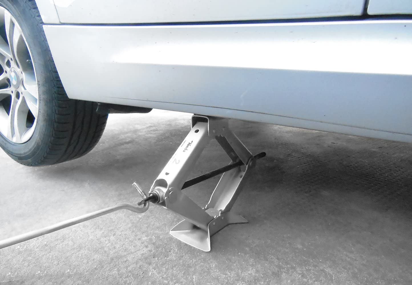 atli 0.8t 手动曲柄杰克剪刀手剪式千斤顶稳定剪式千斤顶 car   千斤