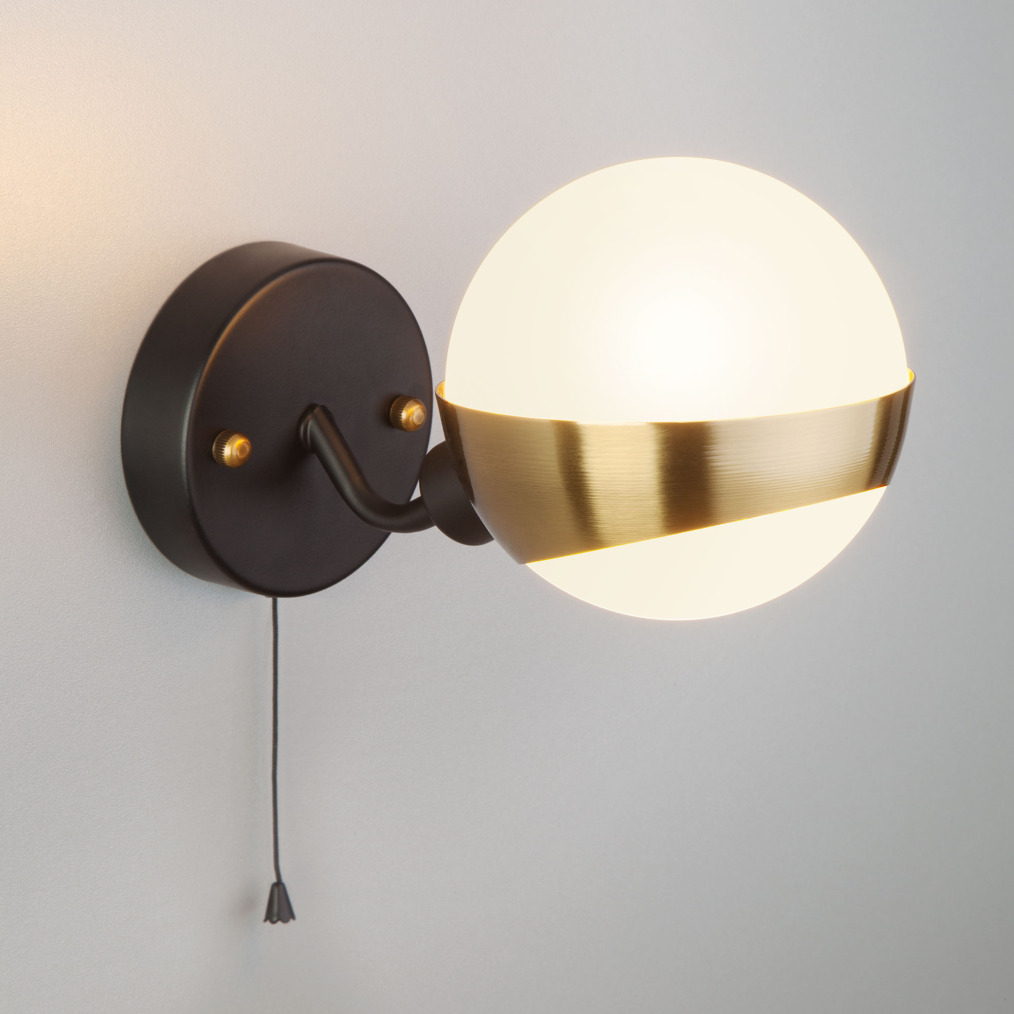 Glass Globe Wall Sconce Industrial Single Suspender Wall Lighting