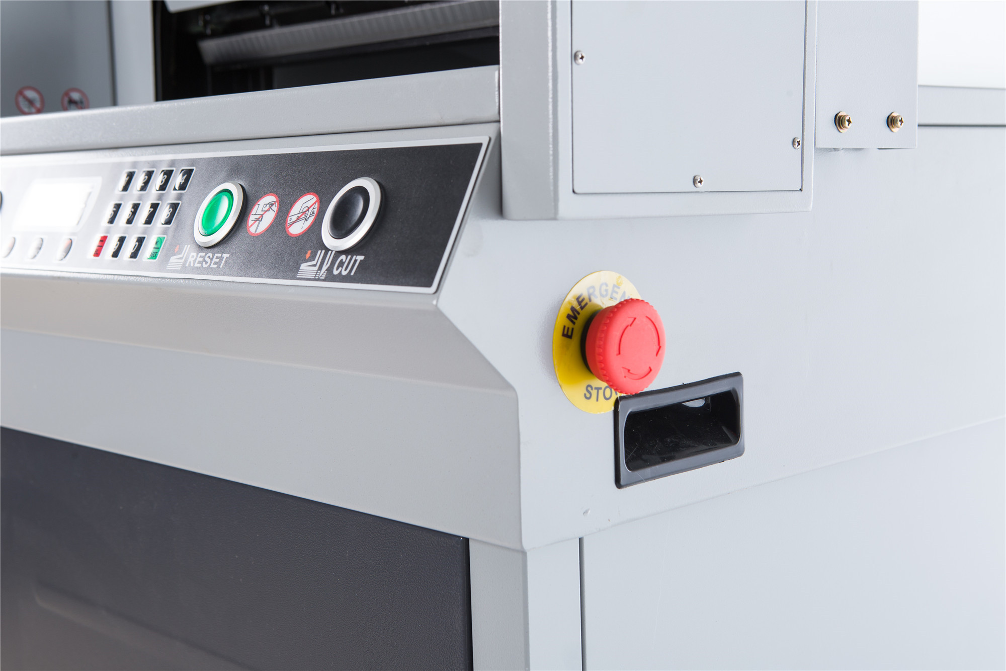 Poster Book Guillotine Paper Cutting Machine Infrared For Safety Operation