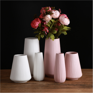 Home decoration nordic style matt glazed fluted ceramic vase wholesale